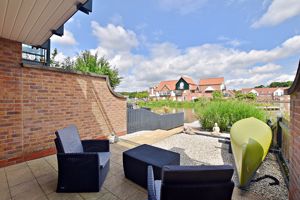 Photo 8- click for photo gallery